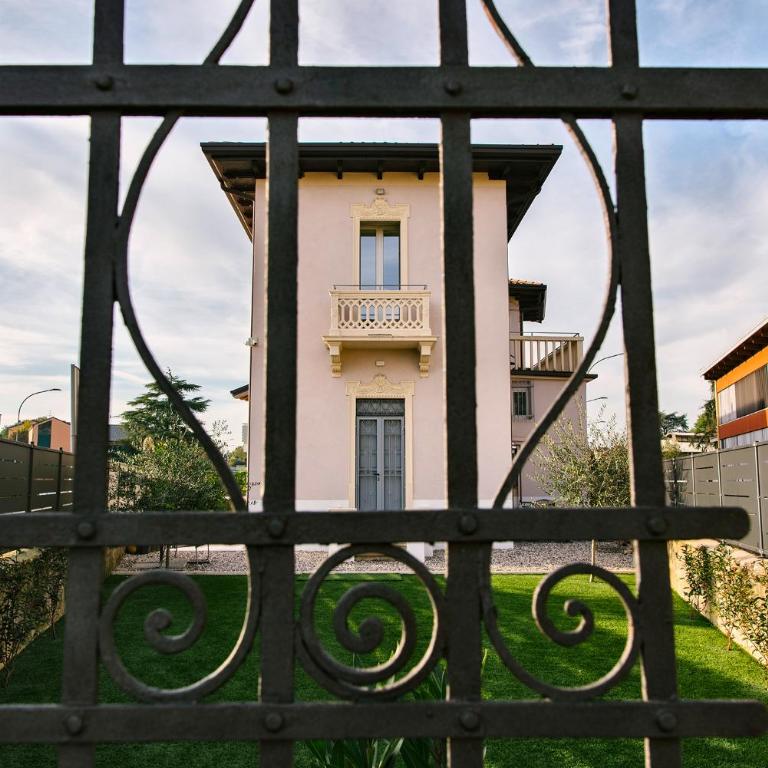 VILLA DEI SOGNI appartamento vicino ospedale Borgo Trento,Fiera e Arena di Verona - Two-Bedroom Apartment - 20