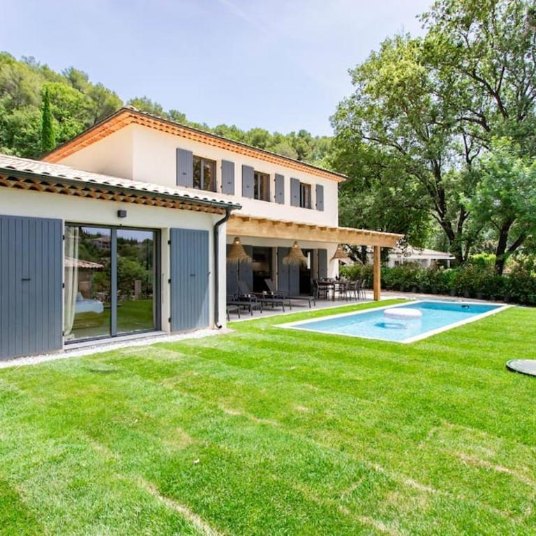 #53 Staywizus - St Paul Villa Swimming pool AC Car park BBQ for 8 Guests - Villa - 26