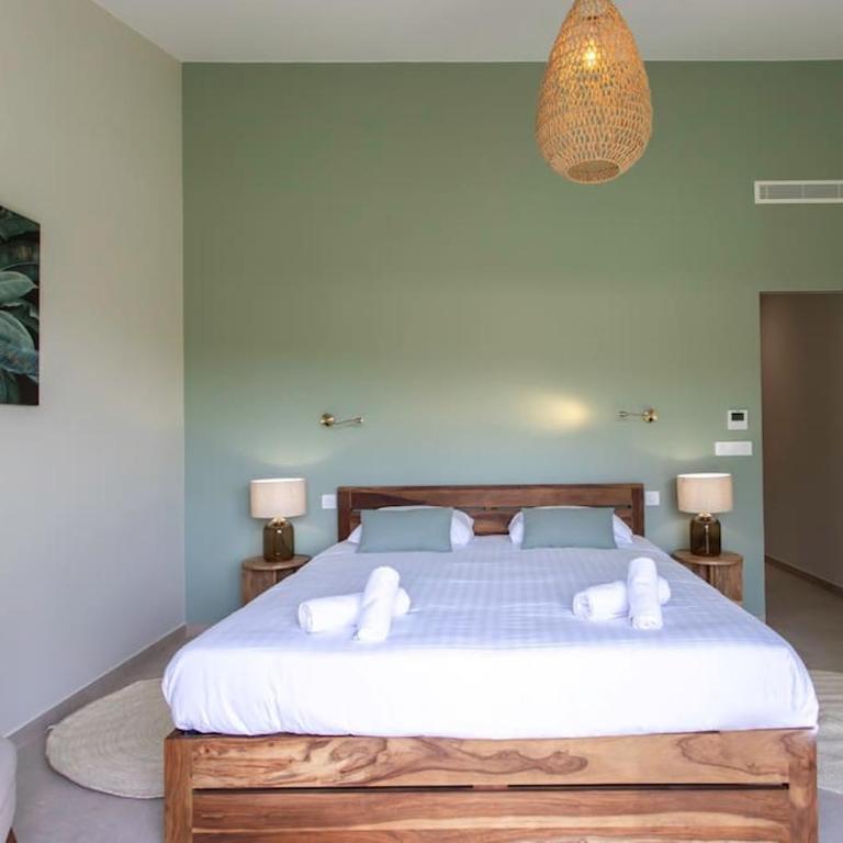 #53 Staywizus - St Paul Villa Swimming pool AC Car park BBQ for 8 Guests - Villa - 71