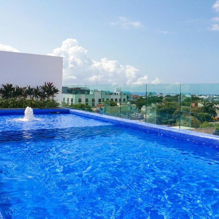 Luxe Top-Floor Incredible Roof Pool at Complex - Three-Bedroom Apartment - 6