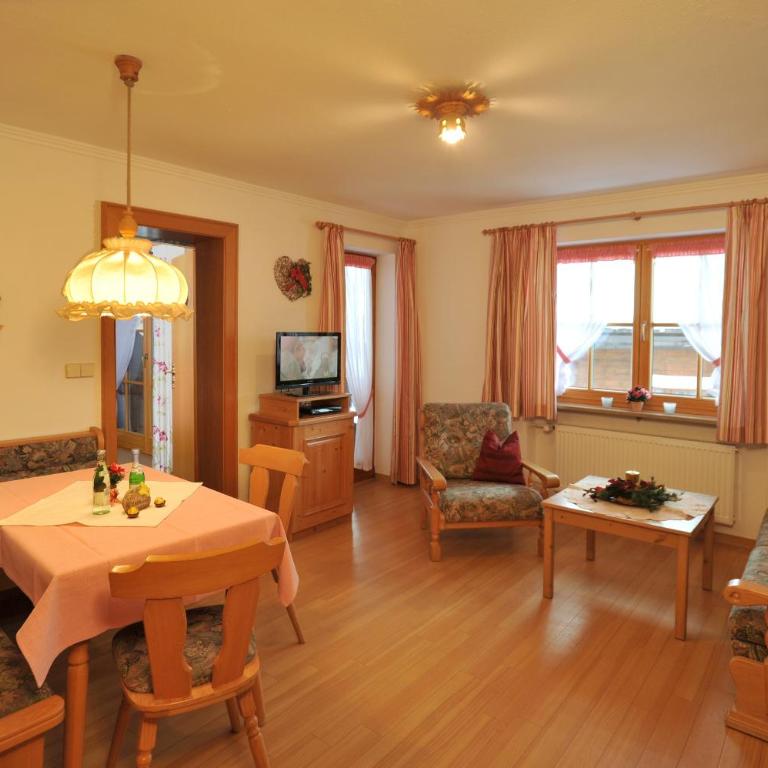 Gästehaus Petersen - Apartment - 1