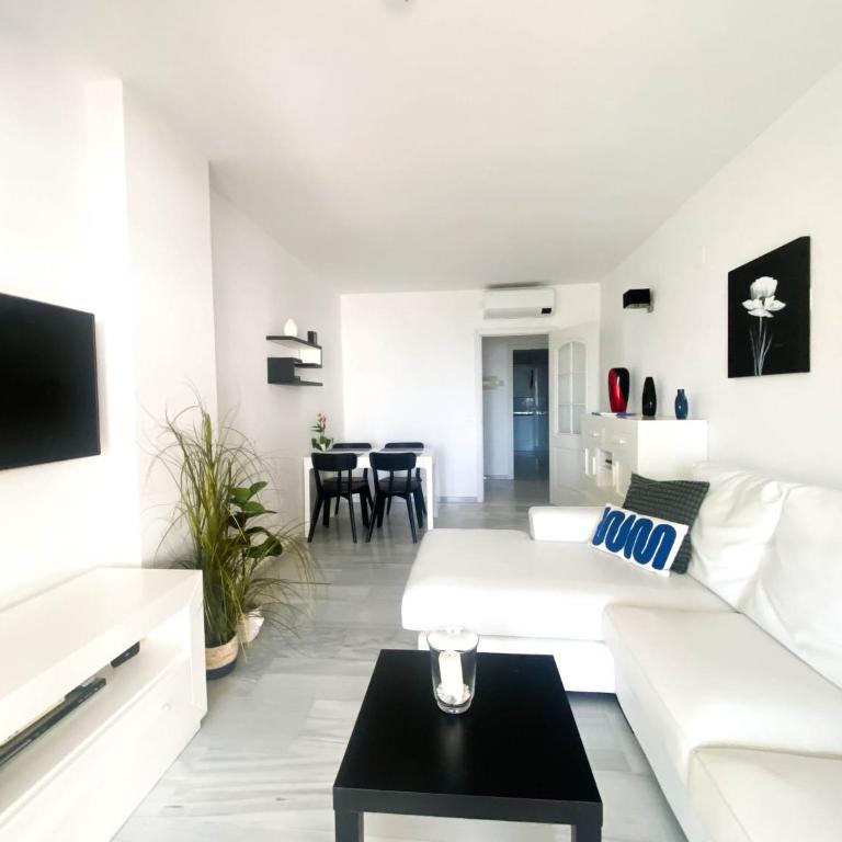 Mi Capricho 9, family complex first line beach. - Apartamento de 2 dormitorios con terraza y vistas al mar - 22