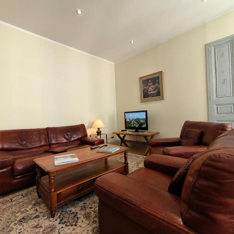 Spacieux-6 pers-bien équipé-quartier du château - Appartement 3 Chambres - 11