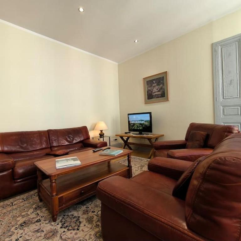Spacieux-6 pers-bien équipé-quartier du château - Appartement 3 Chambres - 32