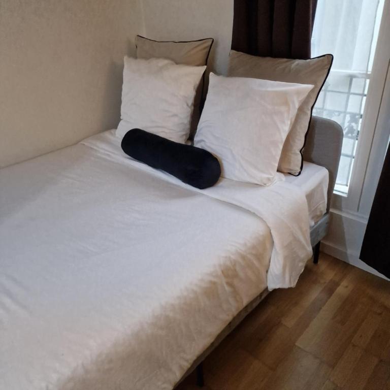 belle appartement au canal de saint martin - One-Bedroom Apartment - 6