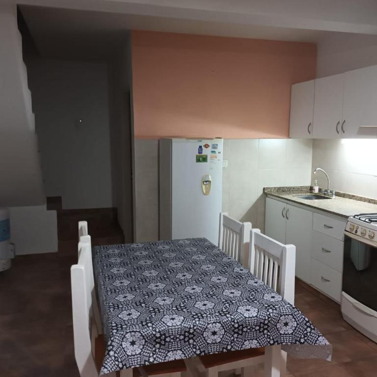 Departamento céntrico - Two-Bedroom House - 17