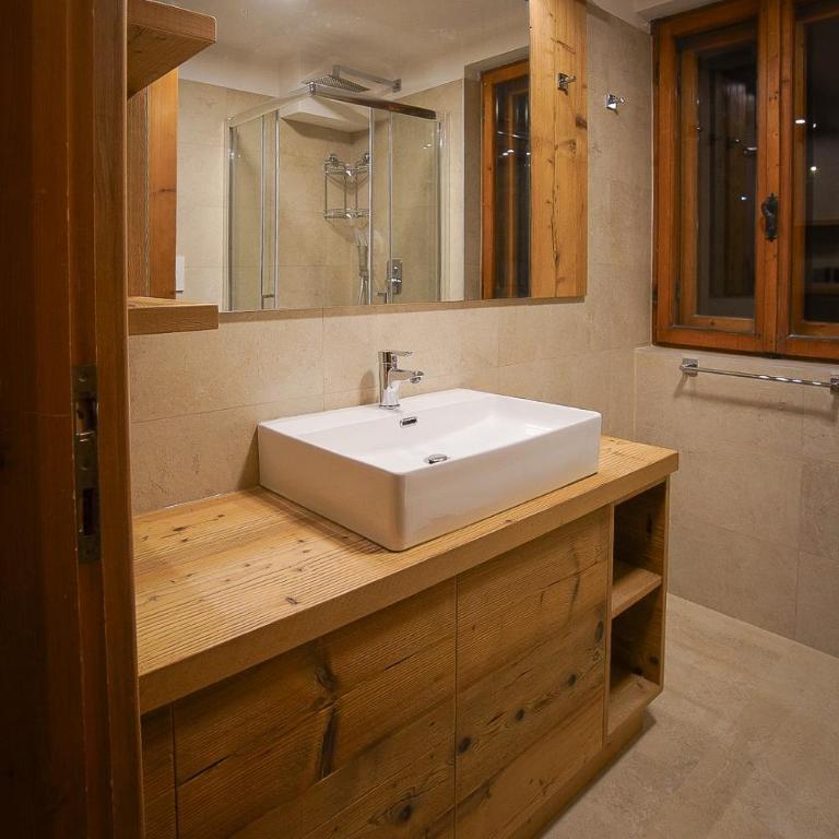 Luxury Panoramic 3BR Apt 2min to Centre 5min to Lifts - Appartamento con 3 Camere da Letto - 21