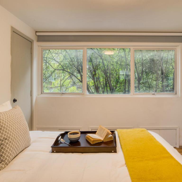 Comfy Apartment with Leafy Views by Tasman - Three-Bedroom Standard Apartment - 2