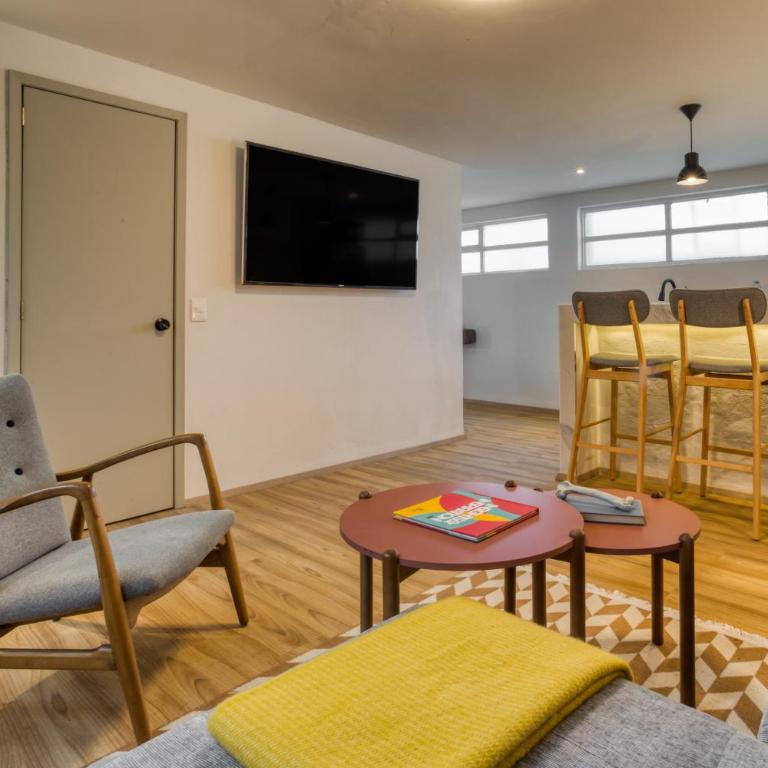 Comfy Apartment with Leafy Views by Tasman - Three-Bedroom Standard Apartment - 7