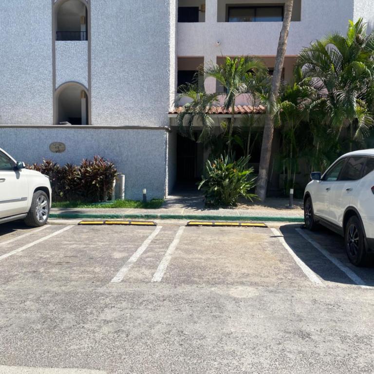 Beach front beautiful one bedroom Condo - Apartment with Balcony - 46