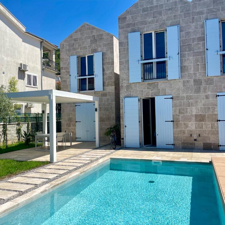 Villa Lastva 2 - five star luxury villa with pool - Vila sa Sopstvenim Bazenom - 2