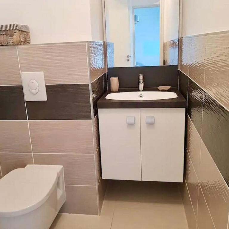 Rez-de-jardin 3 - Accès direct à la plage - Appartamento con 2 Camere da Letto, Balcone e Terrazza - 8