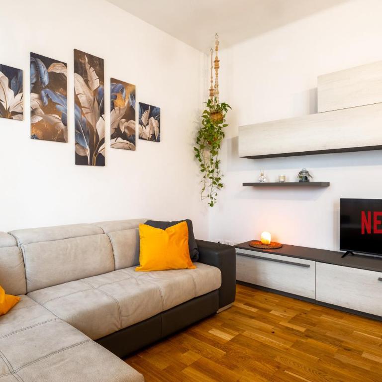 DiffeRent Home - Parcheggio privato - Appartamento con 2 Camere da Letto - 14