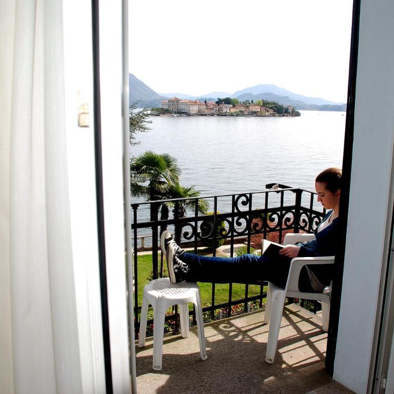 Hotel Villa Ruscello - Suite Superior con 2 Camere da Letto, Balcone e Vista Lago - 1