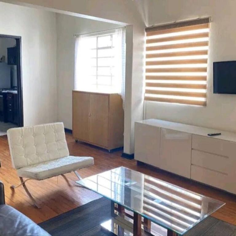 Depto Luminoso y Tranquilo - Two-Bedroom Apartment - 1