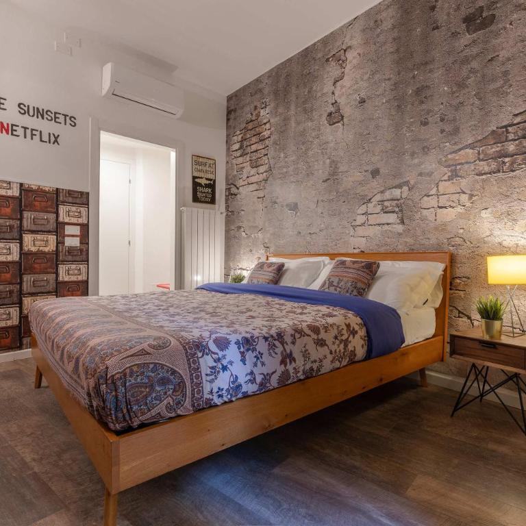 Coderooms - Deluxe Double Room - 1