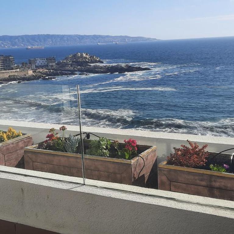 Depto equipado frente al mar. Excelente terraza - Apartamento de 2 dormitorios con terraza y vistas al mar - 13