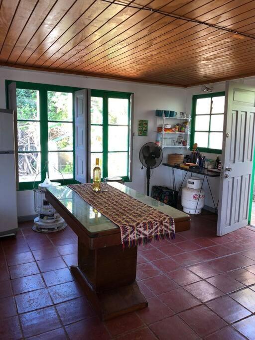 Primera Vista, increíble casa frente al mar - Two-Bedroom House - 34