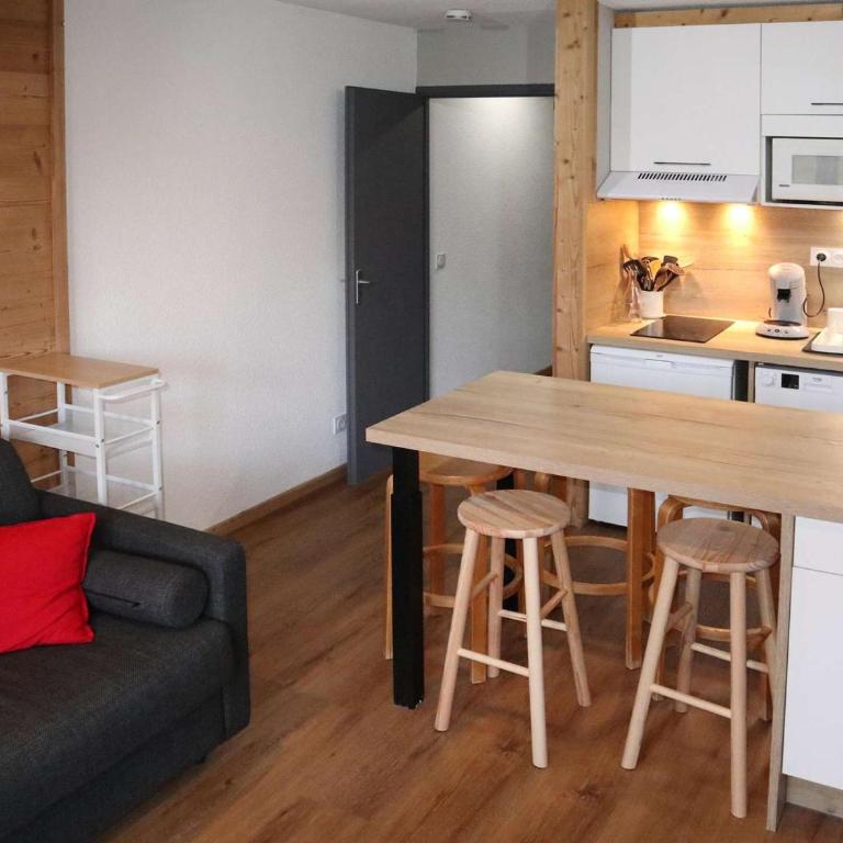 Studio refait pour 5 pers, proche pistes, balcon - FR-1-322-658 - Appartamento - 3