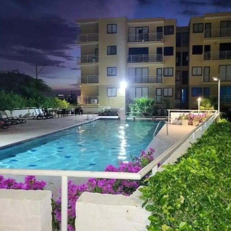 Newly renovated & fully furnished - Apartamento de 2 dormitorios - 24