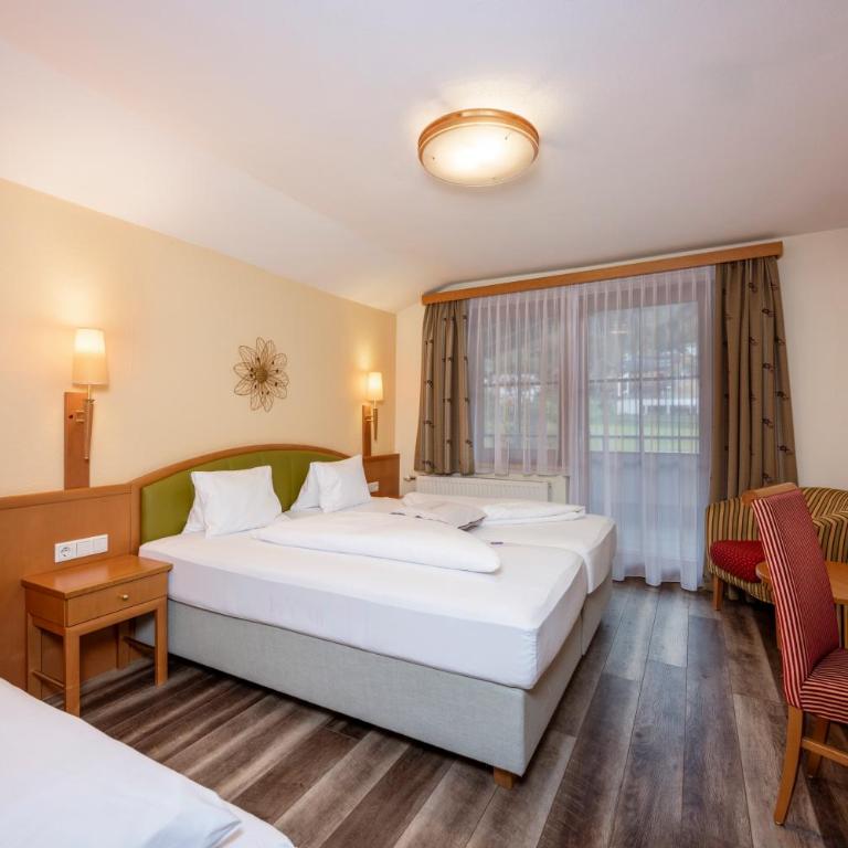 Bliem's Familienhotel - Doppelzimmer mit Bergblick - 1