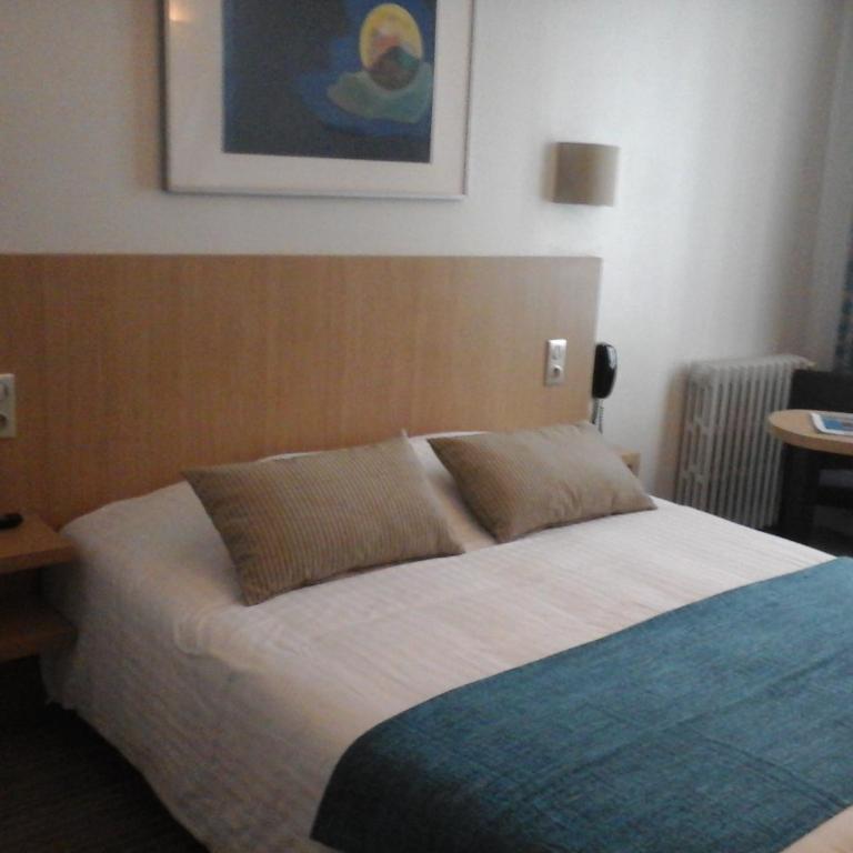 Hôtel Carmin - Chambre Double Confort - 9
