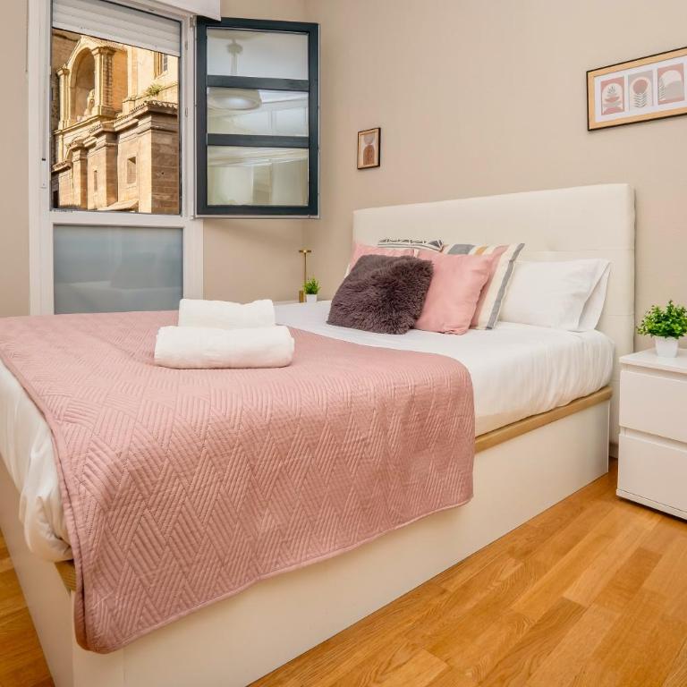 Santiago Tower Aire Ac casco antiguo By Apartamentos Logrono - Apartamento de 1 dormitorio - 48