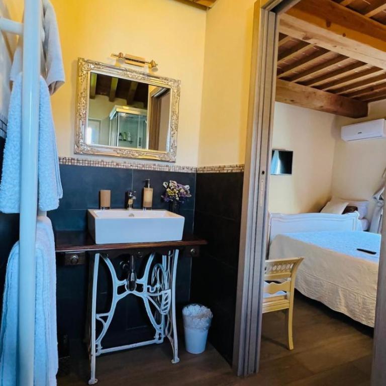 B&B La Bella Lucca - Camera Tripla Comfort - 8
