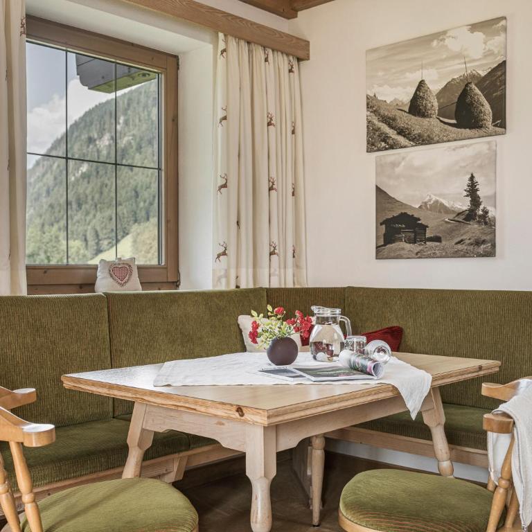 Apparthotel "Landhaus Veronika" - Apartment mit Blick auf die Berge - 2