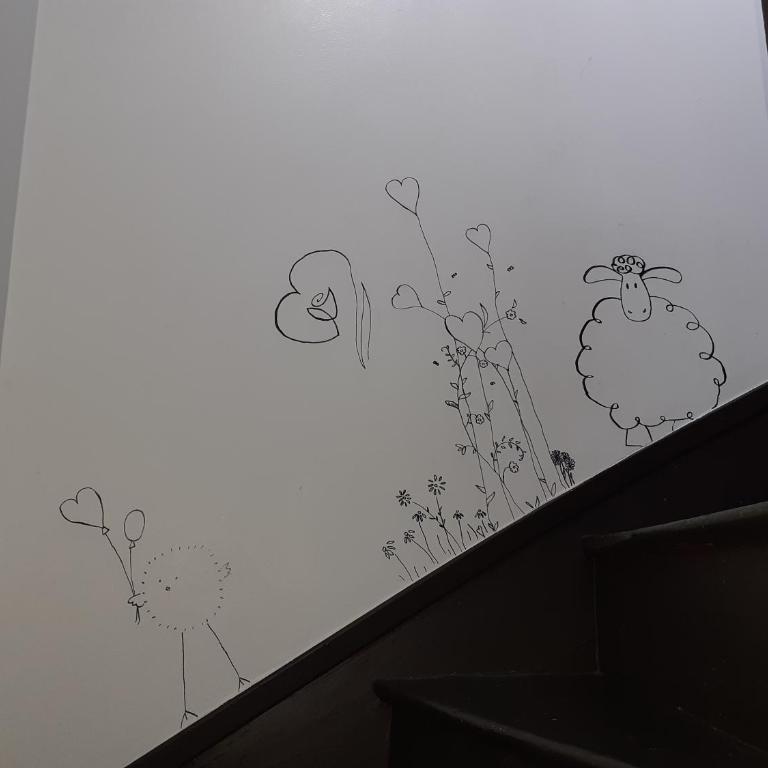 L'artistique, Maison pour 5 personnes, 2 chambres, stationnement gratuit, spacieux, atypique - Casa Unifamiliar de 2 dormitorios - 18