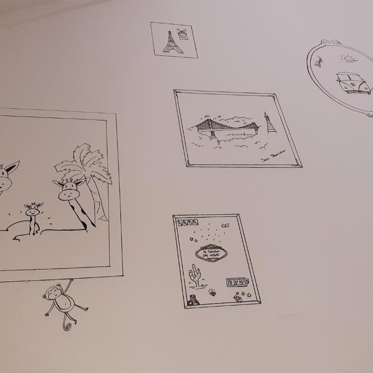 L'artistique, Maison pour 5 personnes, 2 chambres, stationnement gratuit, spacieux, atypique - Casa Unifamiliar de 2 dormitorios - 22