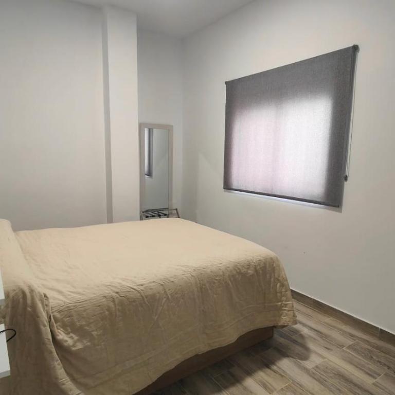 Apartament Seville in Alameda de Hércules Parking Free - Two-Bedroom Apartment - 18