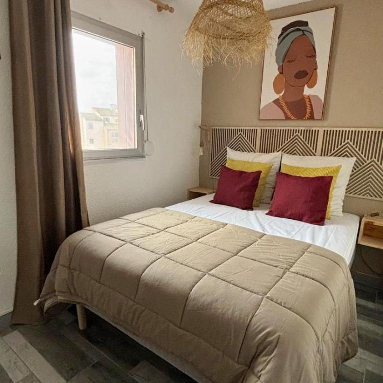 Belle vue mer, plage 90 m, parking, loggia, wifi. - Apartment mit 1 Schlafzimmer - 3