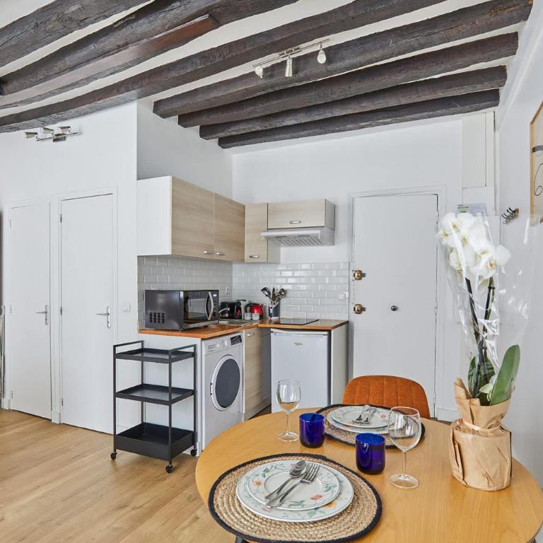 Charming Studio Center of Paris - Apartamento - 10