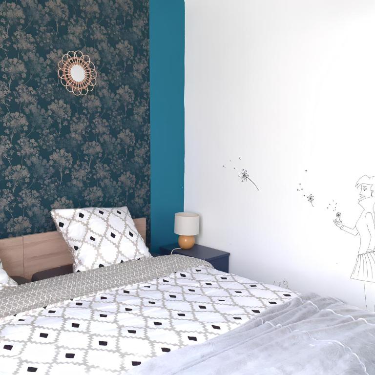 L'artistique, Maison pour 5 personnes, 2 chambres, stationnement gratuit, spacieux, atypique - Casa Unifamiliar de 2 dormitorios - 16