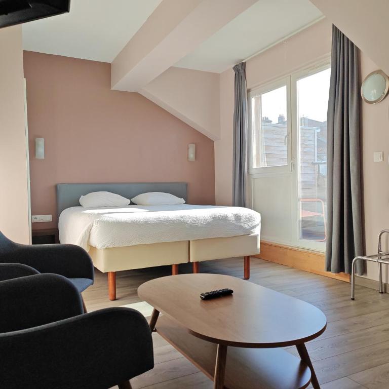 Urban Style, Hôtel Le Cheval Noir, Saint-Étienne - Suite avec Terrasse - 3