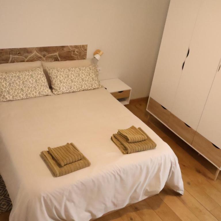 Encantador Apartamento en Alicante Centro - Three-Bedroom Apartment - 12