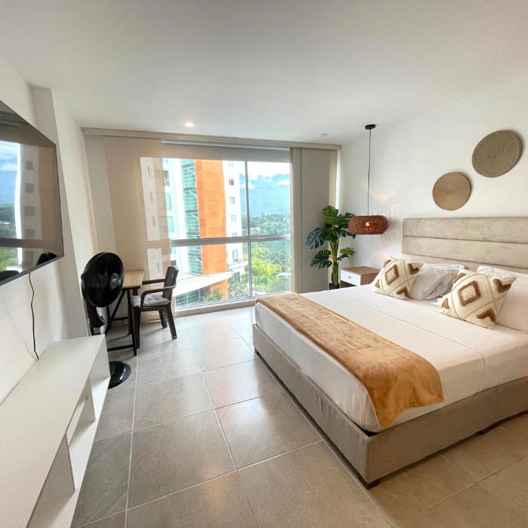 Apartaestudio en zona exclusiva con piscina gym - Apartamento de 1 dormitorio - 2