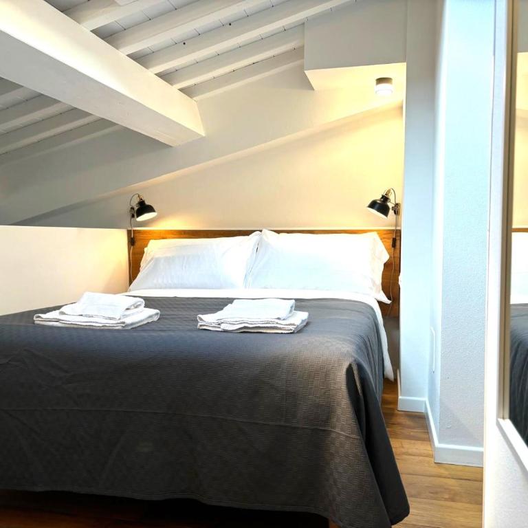 Red Lily Apartment - One-Bedroom Apartment - 26
