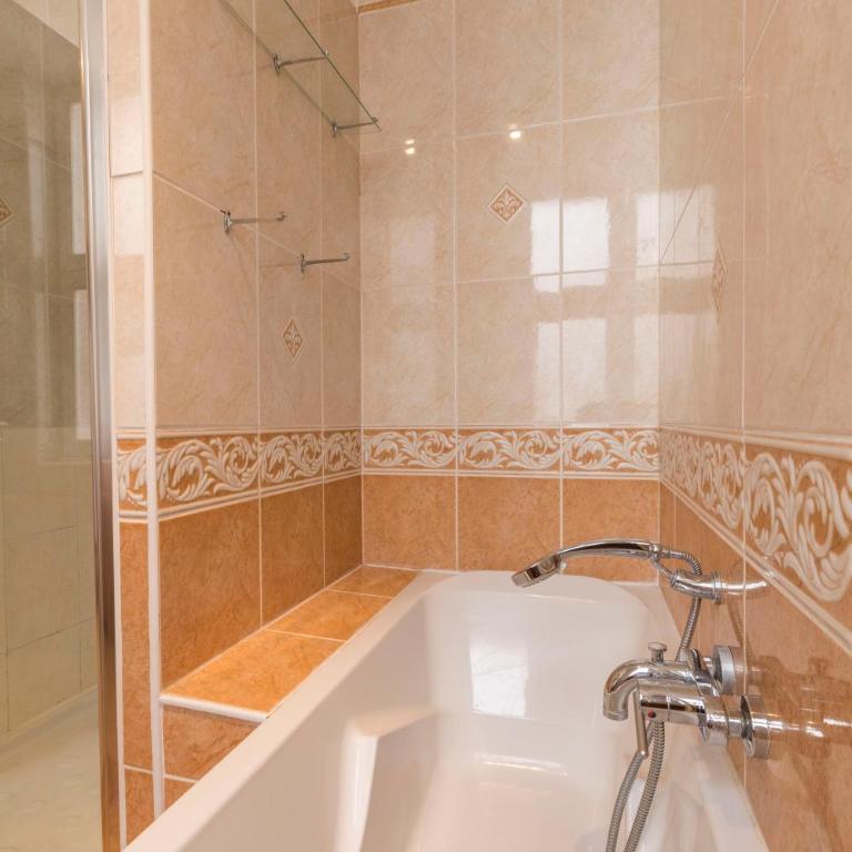 l'atypique au centre des arcades Elégant Spacieux - Appartement 2 Chambres - 19