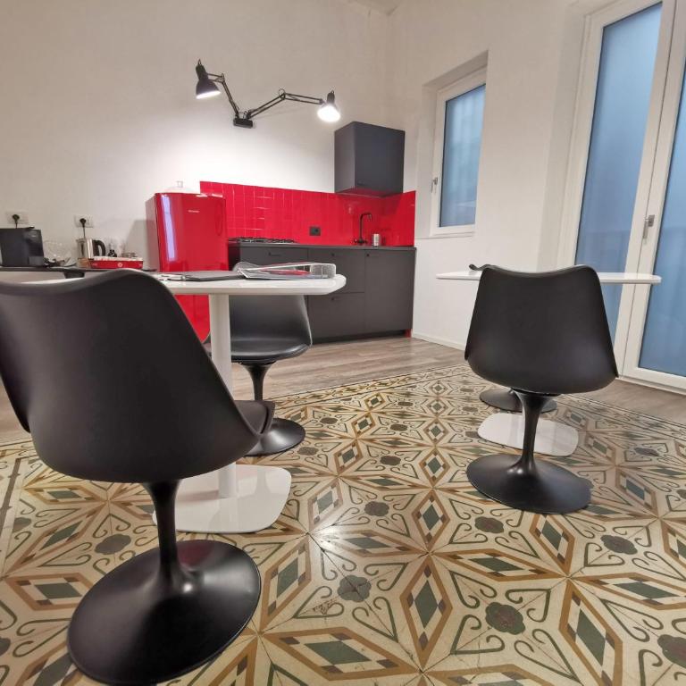 L'Officina - Appartamento con 2 Camere da Letto e Balcone - 13
