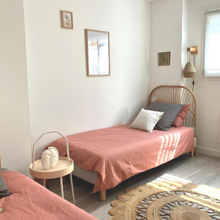 Dewailly, 2 chambres, 3 lits, élégant, 700m centre ville - Apartamento de 2 dormitorios - 12