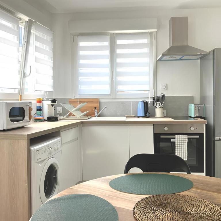 Dewailly, 2 chambres, 3 lits, élégant, 700m centre ville - Apartamento de 2 dormitorios - 9