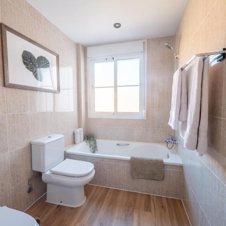 Family Fairways I Spacious 4-Bedroom Townhouse Near Beach & Golf, Estepona - Casa de 4 dormitorios - 47