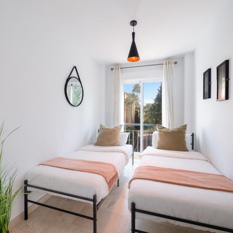 Family Fairways I Spacious 4-Bedroom Townhouse Near Beach & Golf, Estepona - Casa de 4 dormitorios - 39