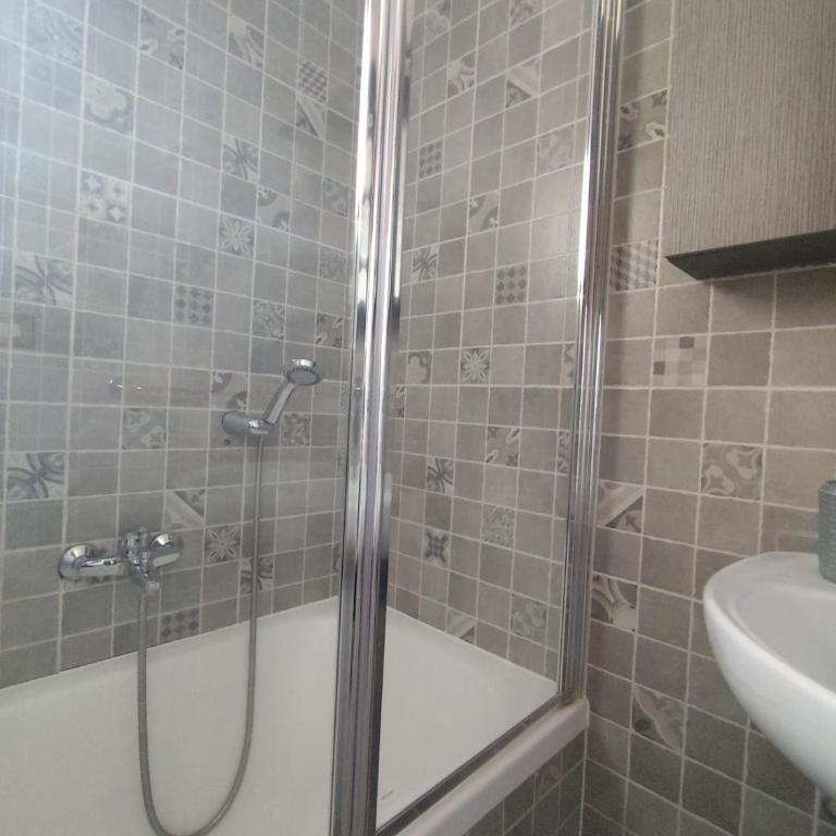 MR1 House Gallipoli - Appartamento con 2 Camere da Letto - 11