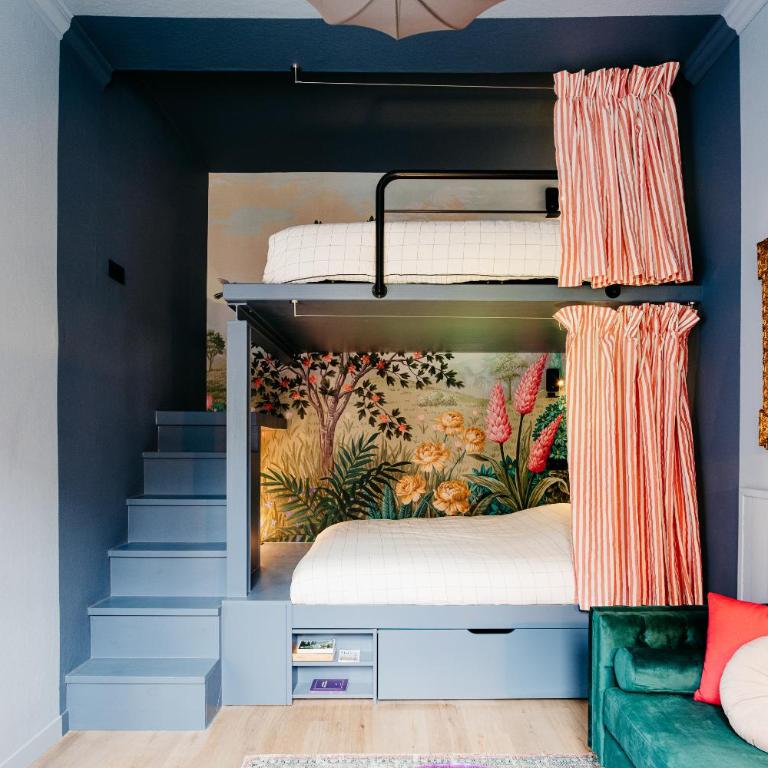 Chez Lucie COZY RBNB - One-Bedroom Apartment - 7