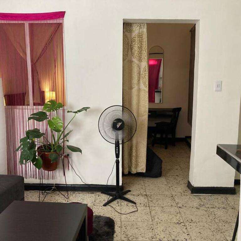 Aparta estudio en San Antonio - Apartamento de 1 dormitorio - 3