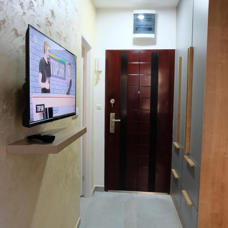 Apartman AHAT - One-Bedroom Apartment - 18