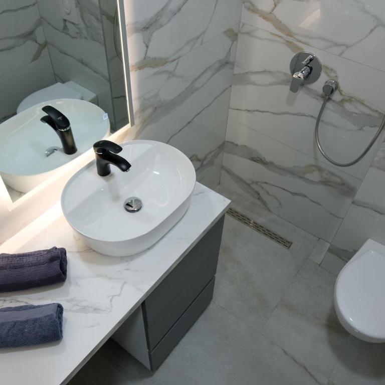 Apartman AHAT - One-Bedroom Apartment - 17